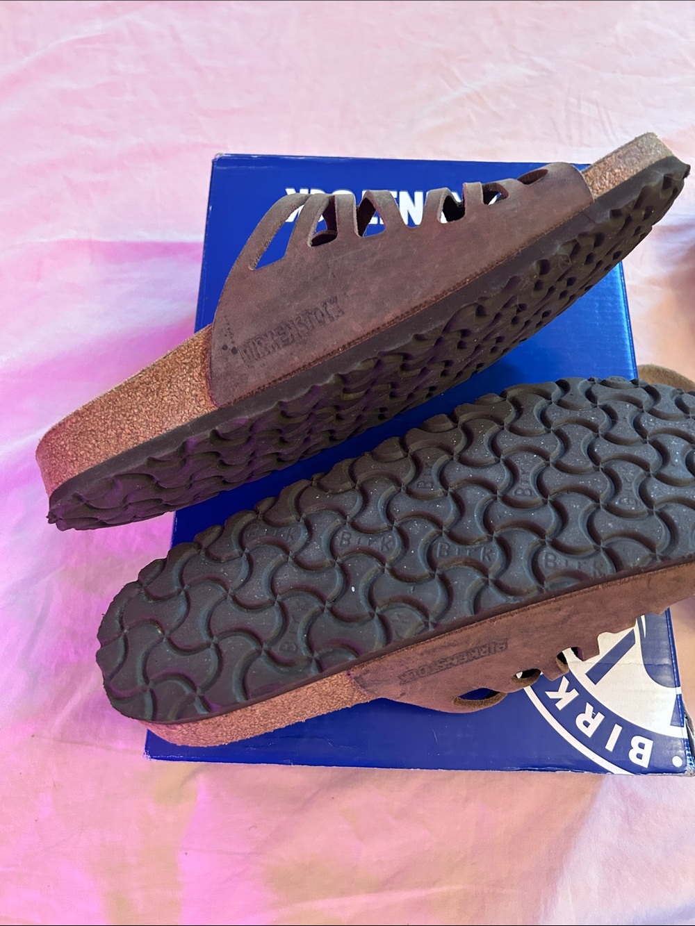 Birkenstock Women’s Multi-Strap Sandal 41 narrow soft footbed. - Picture 3 of 3